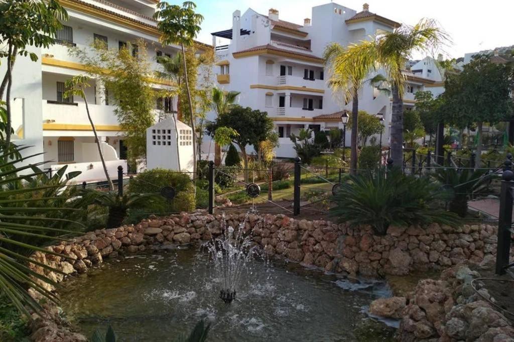El Casa Blanca - Golf Resort In ラ・カラ・デ・ミハス エクステリア 写真