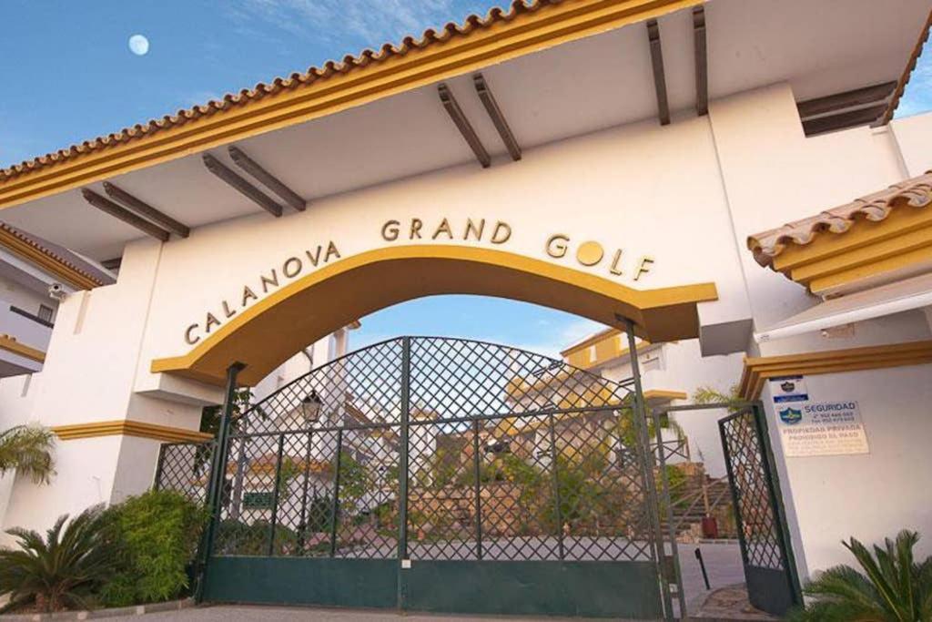 El Casa Blanca - Golf Resort In ラ・カラ・デ・ミハス エクステリア 写真